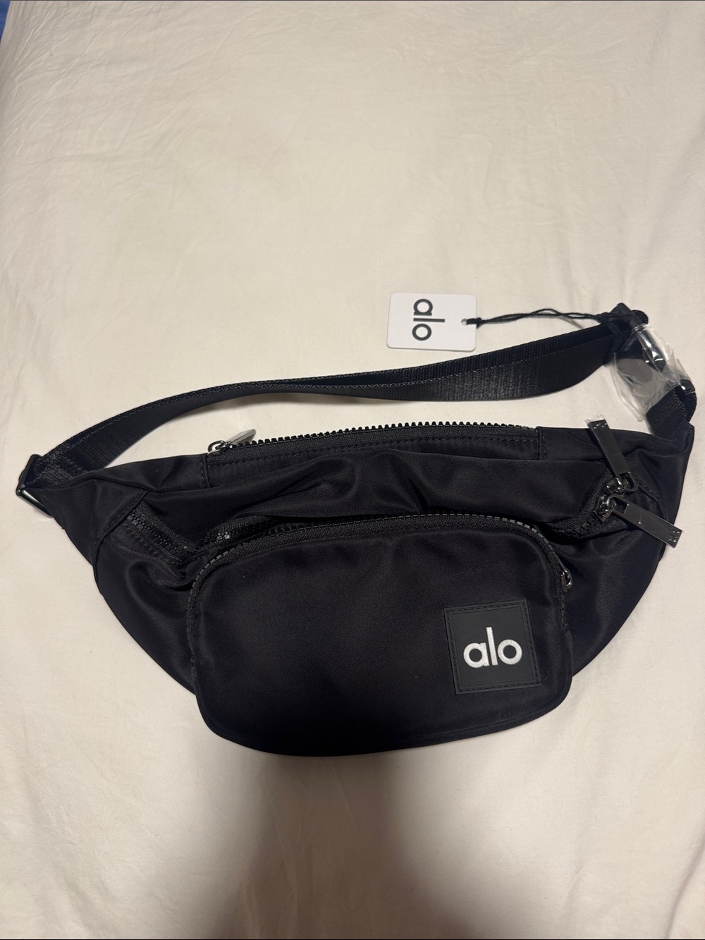 ALO Yoga- Explorer Belt Bag Black – Crossbody Fanny Pack Waist in Black